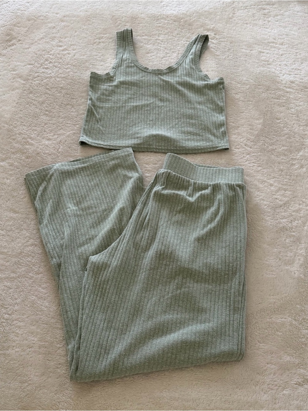 Old Navy Green Ribbed Pajama Tank and Pants set size S/M